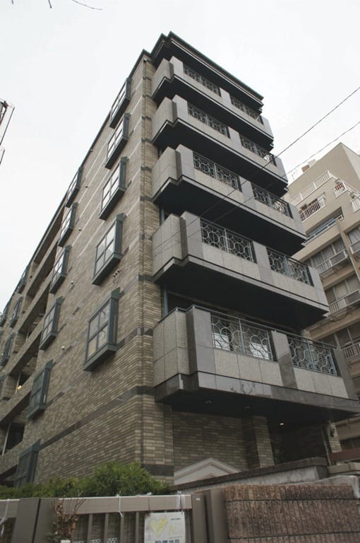 クイーンズパレス三番町（フロレゾン三番町 旧三番町第一マンションズ） 外観・周辺環境