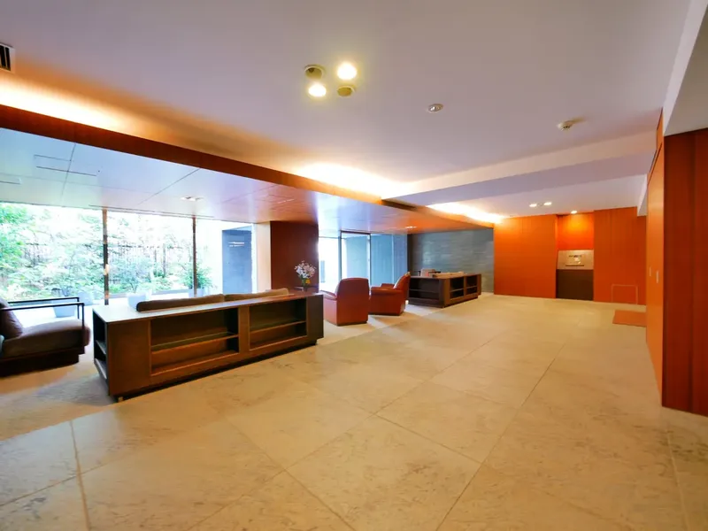 グランスイート六番町 外観・建物写真 5枚目 グランスイート六番町 外観・建物写真 5枚目