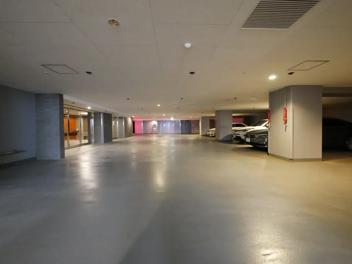 グランスイート六番町