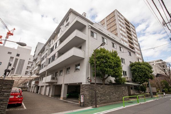 小田急麹町マンション 外観・周辺環境 小田急麹町マンション 外観・周辺環境