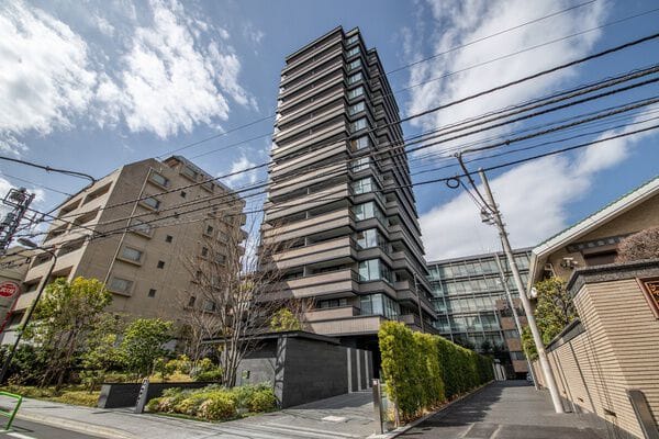 ブランズ六番町 外観