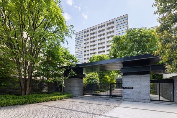 ブランズ四番町