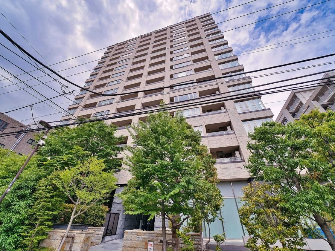 ブランズ四番町