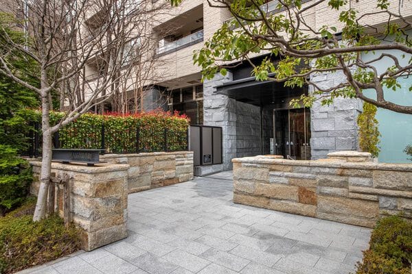 ブランズ四番町 外観・建物写真 6枚目 ブランズ四番町 外観・建物写真 6枚目