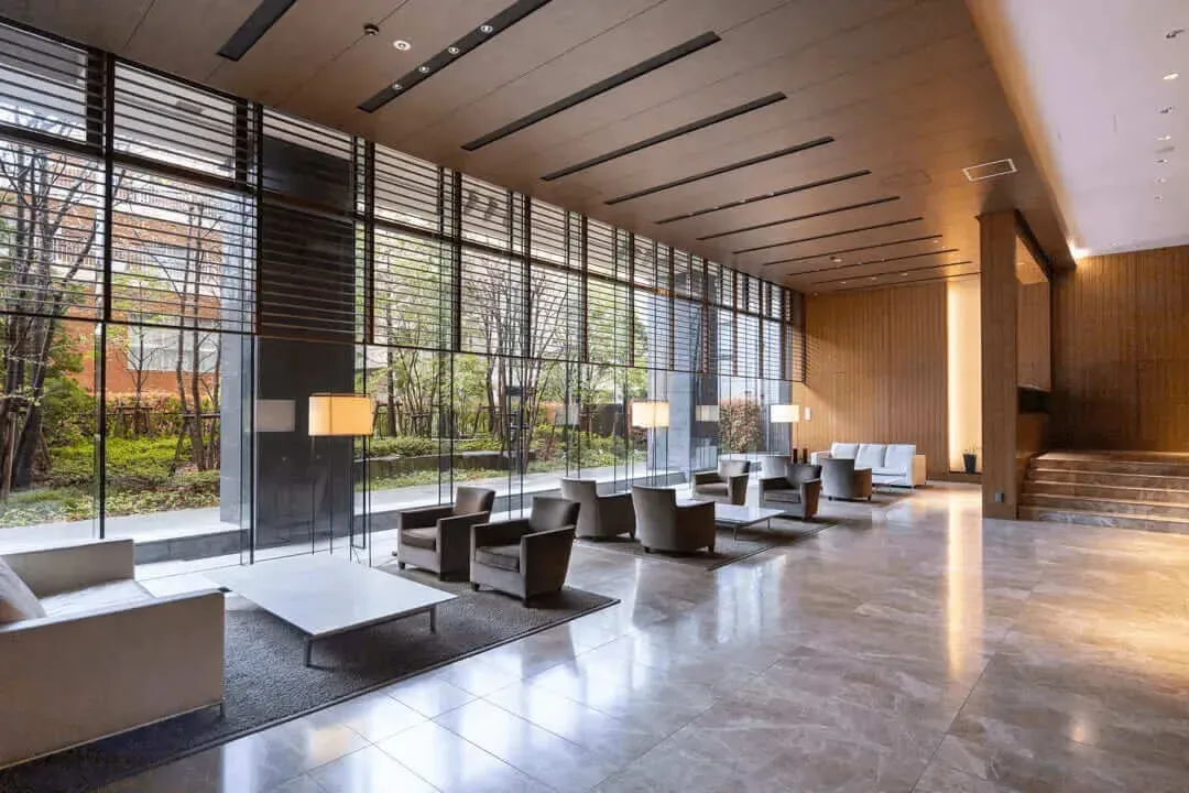 ブランズ四番町