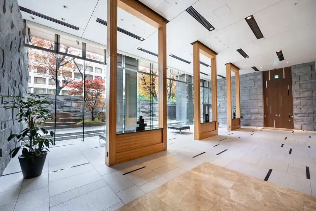 ブランズ四番町