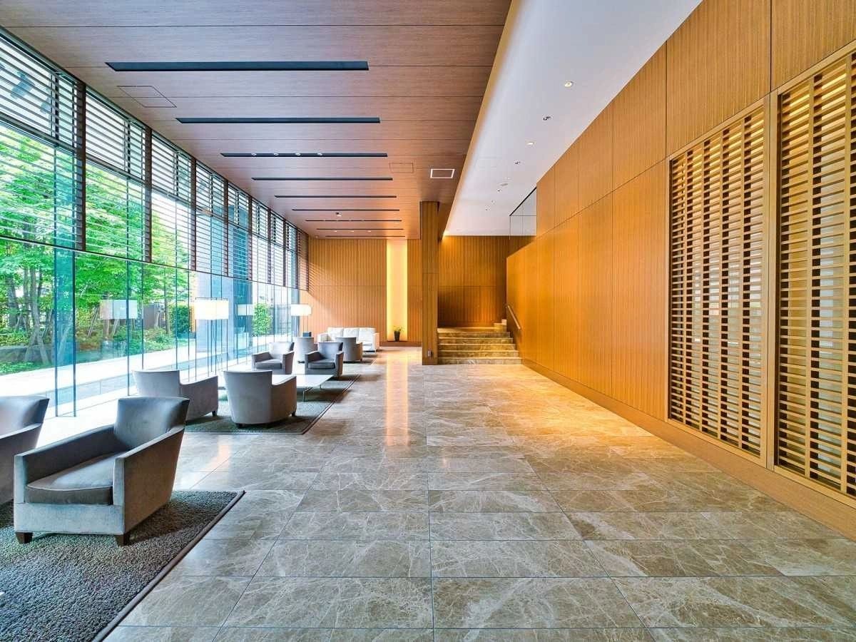 ブランズ四番町