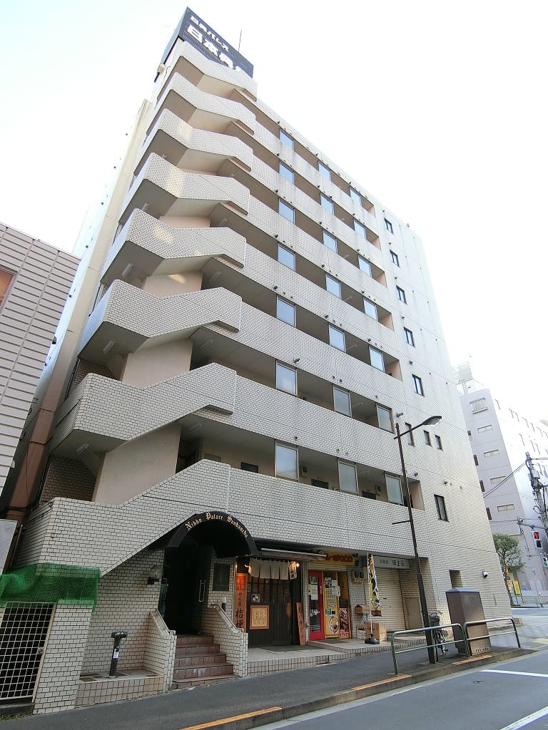 日興パレス三番町 外観(2025年撮影) 日興パレス三番町 外観(2025年撮影)