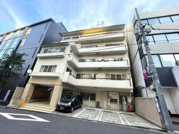 麹町ハウス 外観(2025年撮影) 麹町ハウス 外観(2025年撮影)