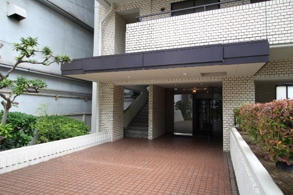 五番町ハウス 外観・周辺環境