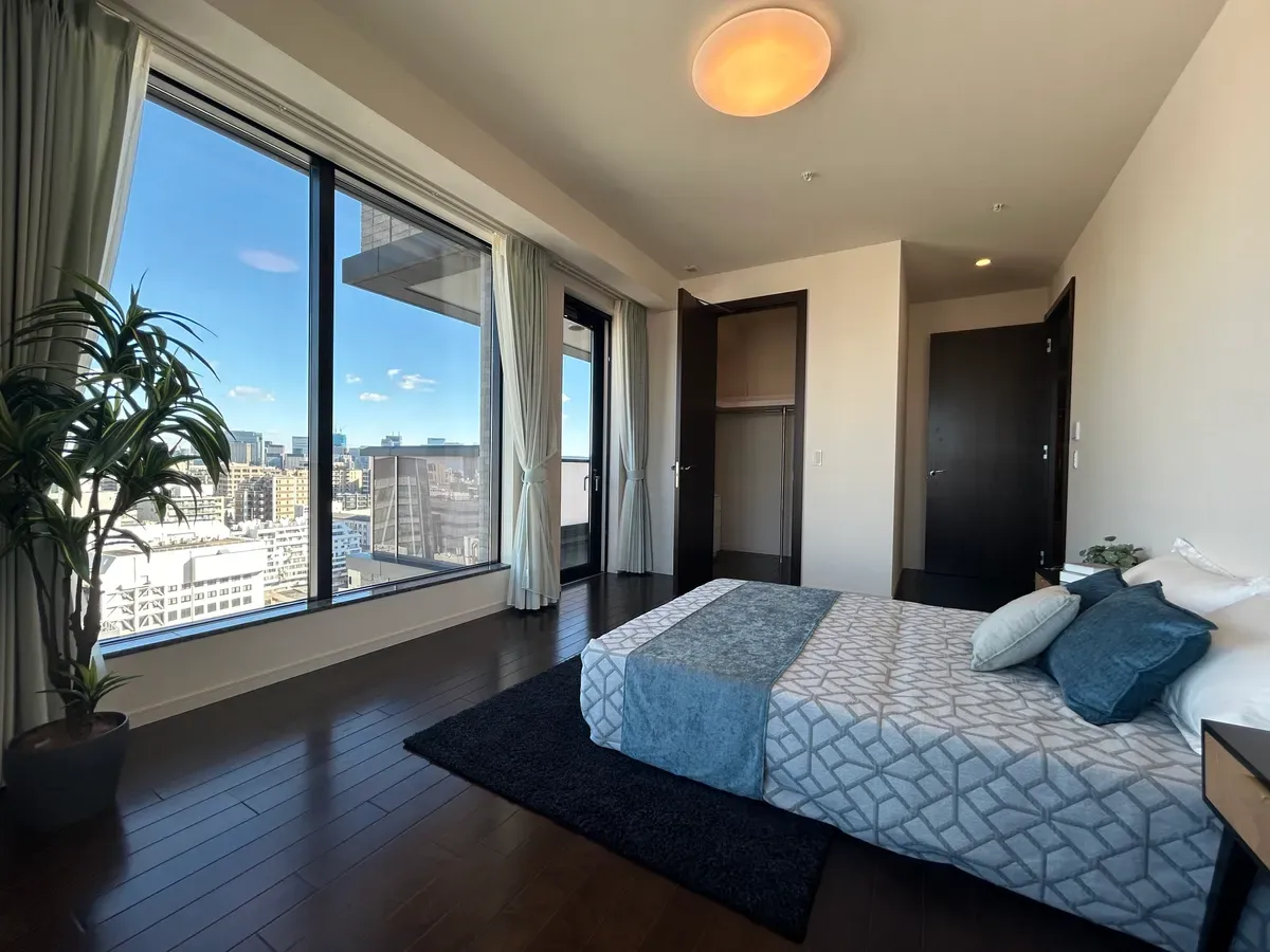 ブランズ六番町