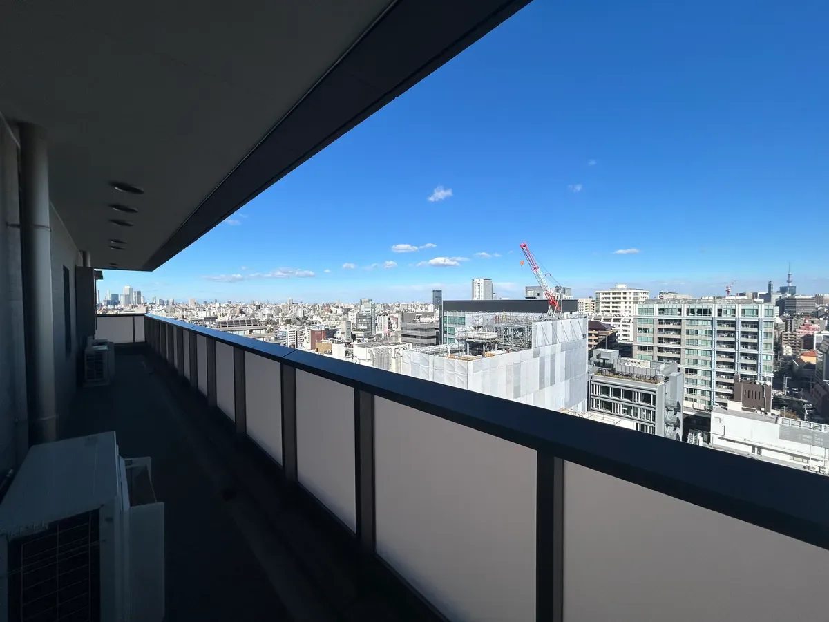 ブランズ六番町