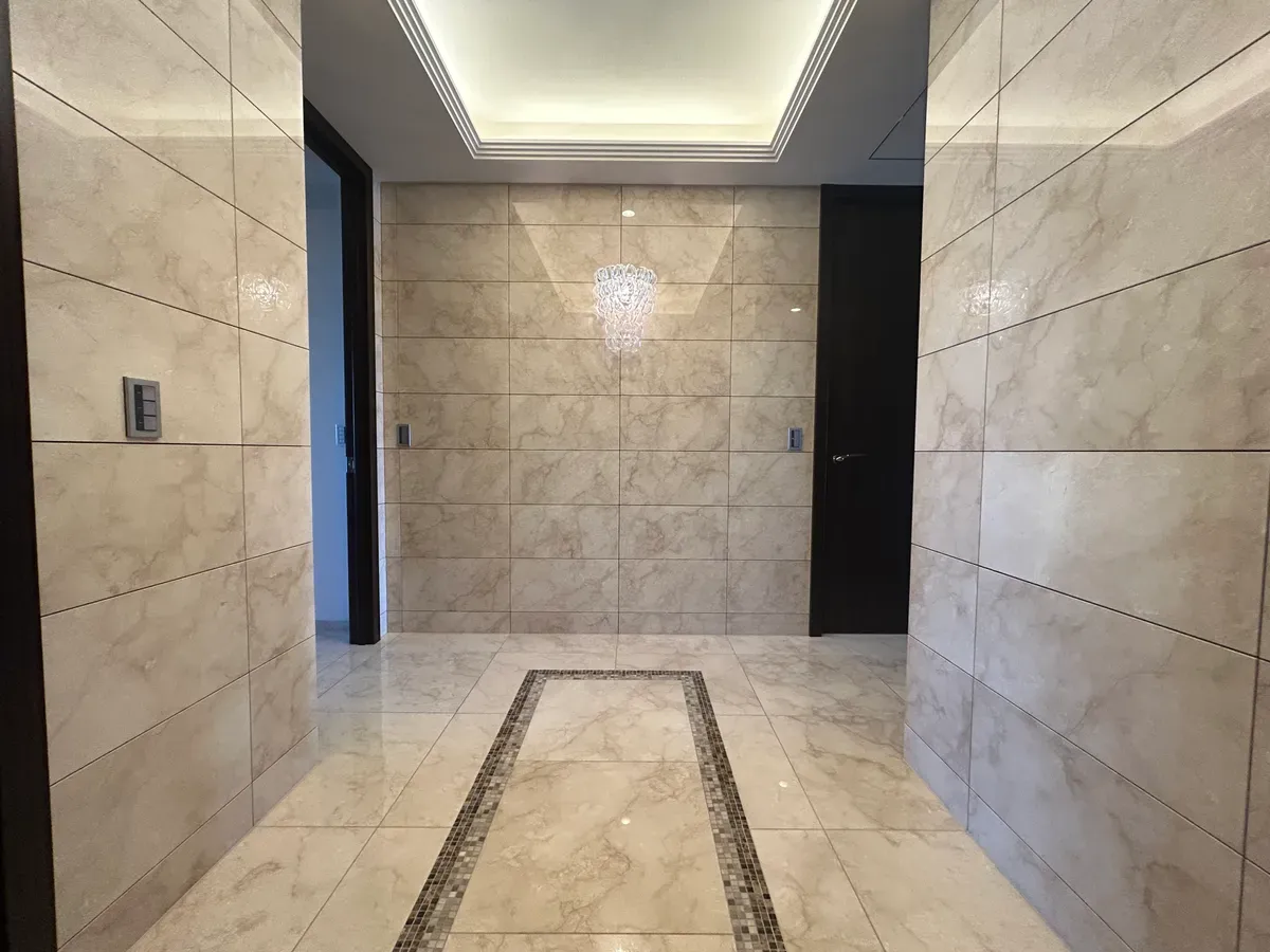 ブランズ六番町