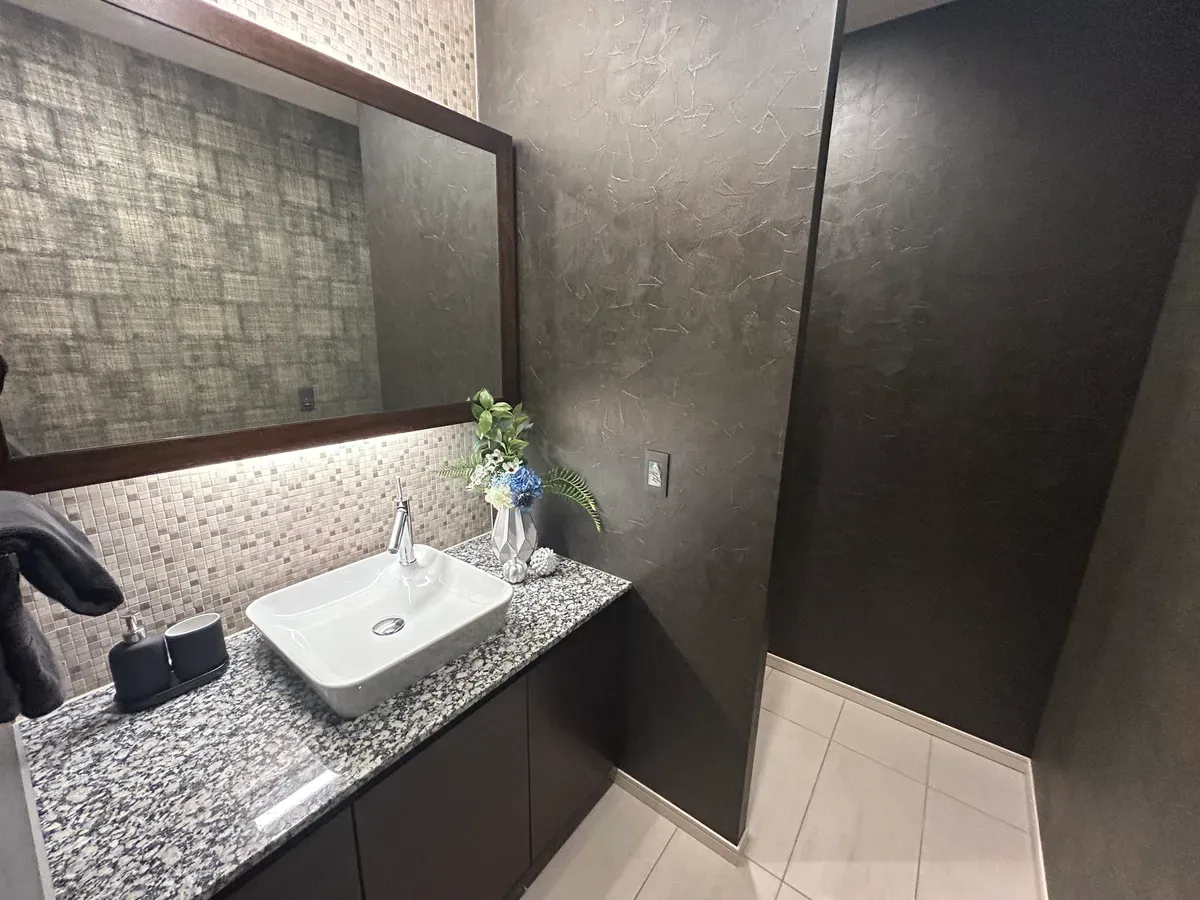 ブランズ六番町