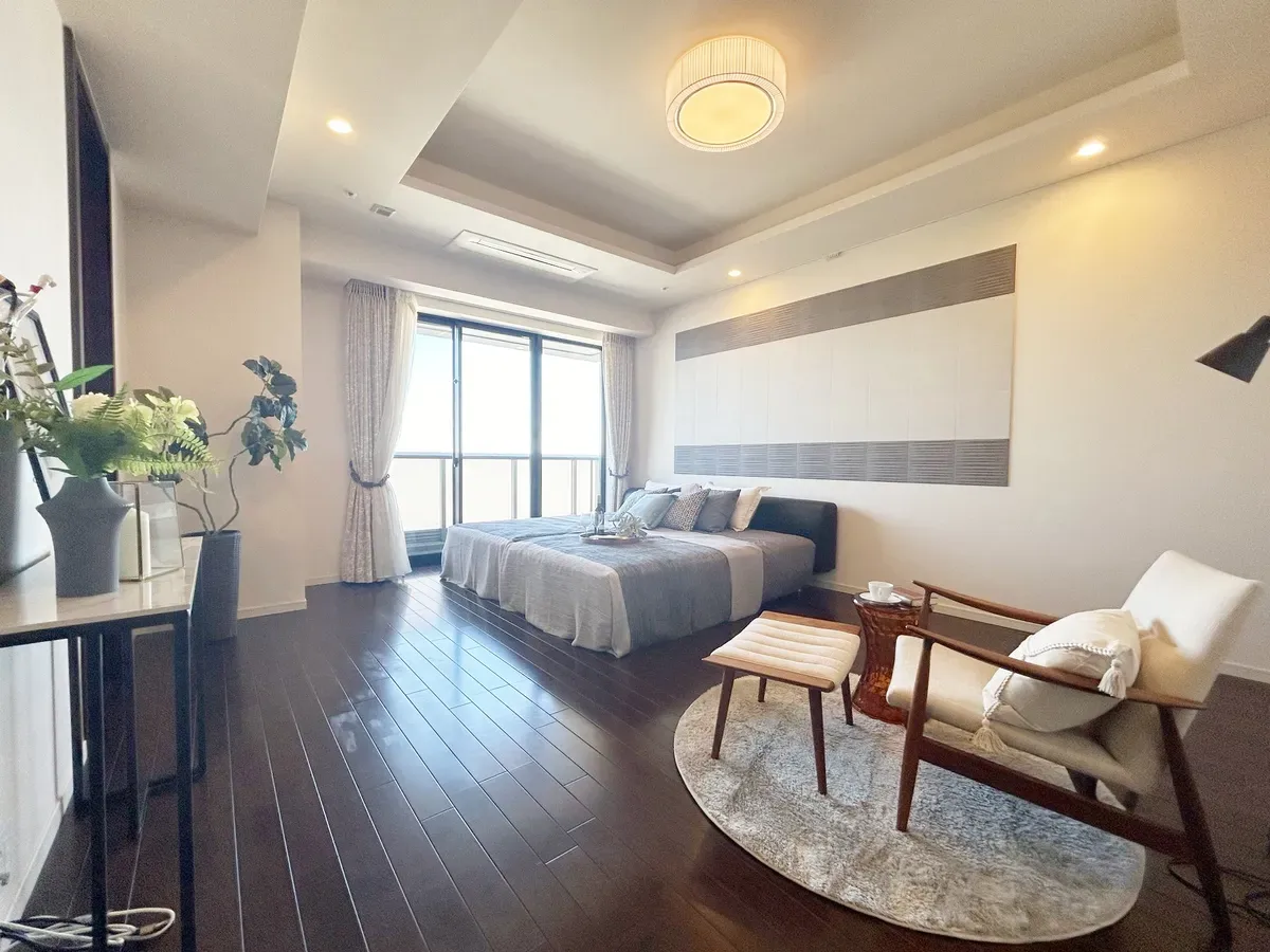 ブランズ六番町