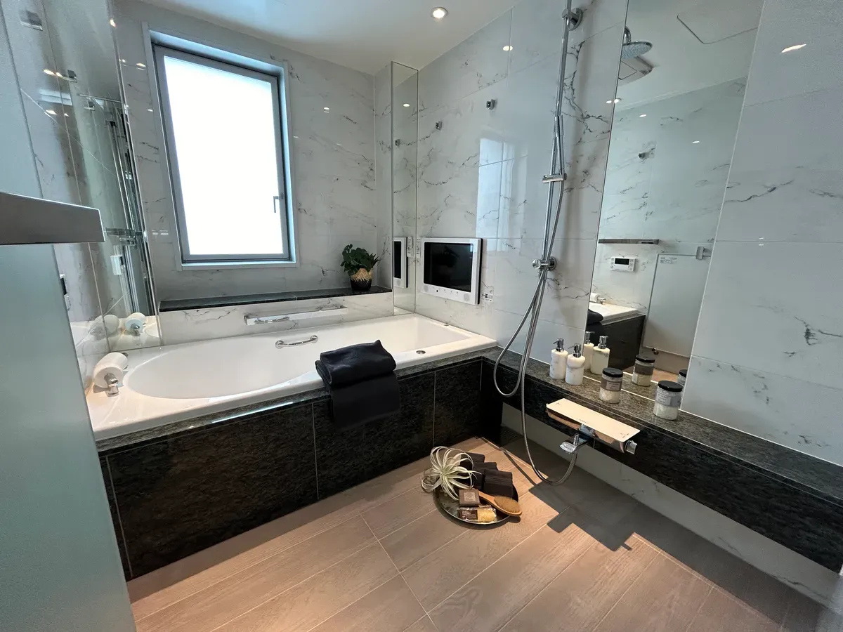 プレミスト六番町