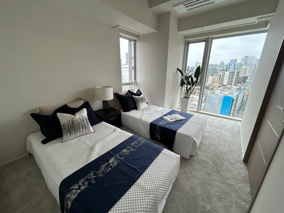 プレミスト六番町