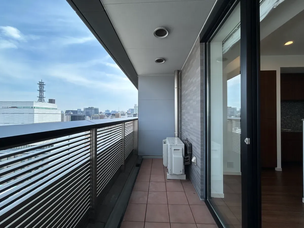 ブランズ六番町