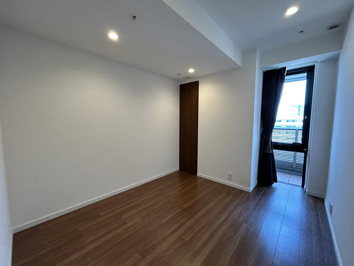 ブランズ六番町