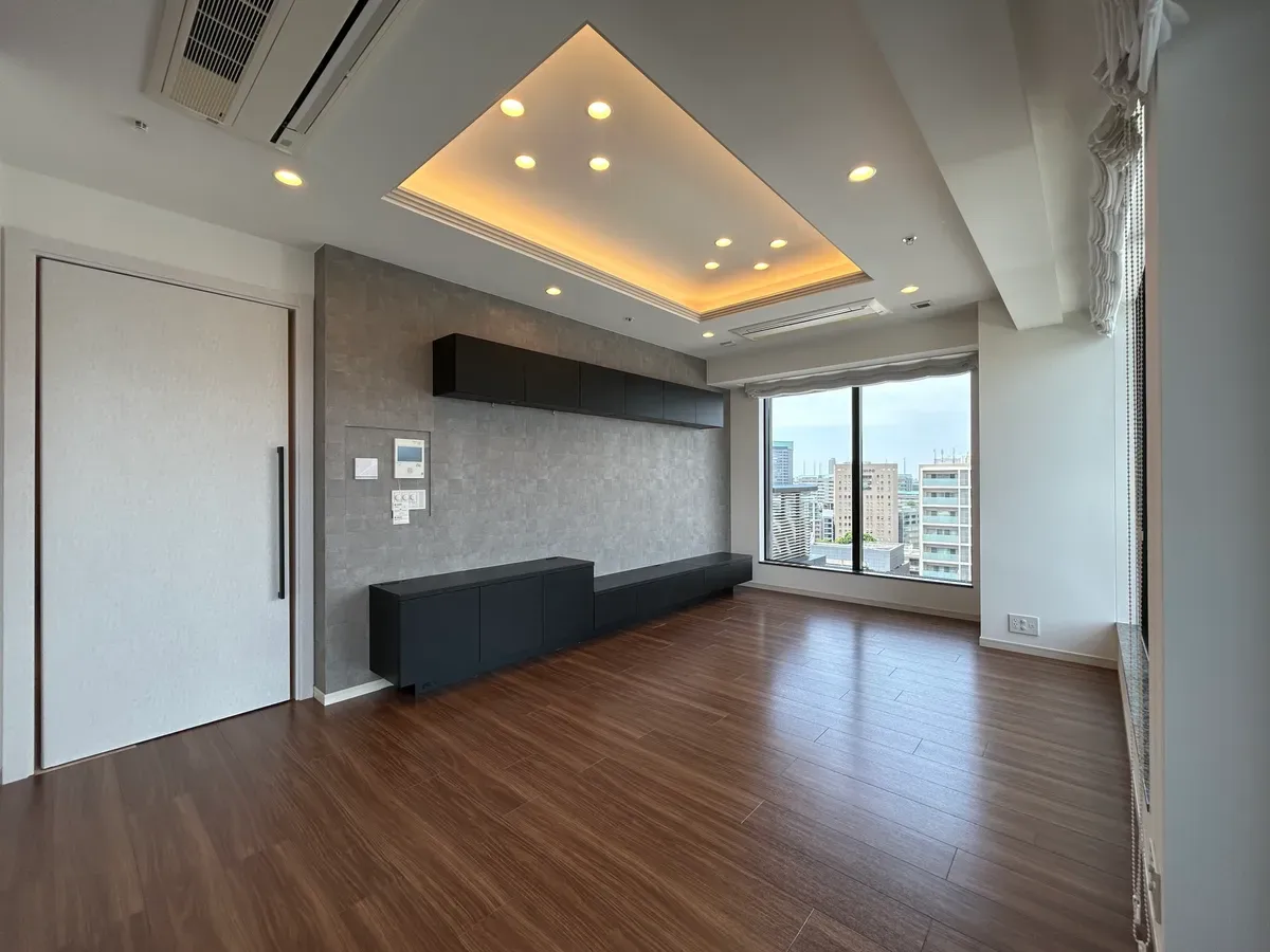 ブランズ六番町