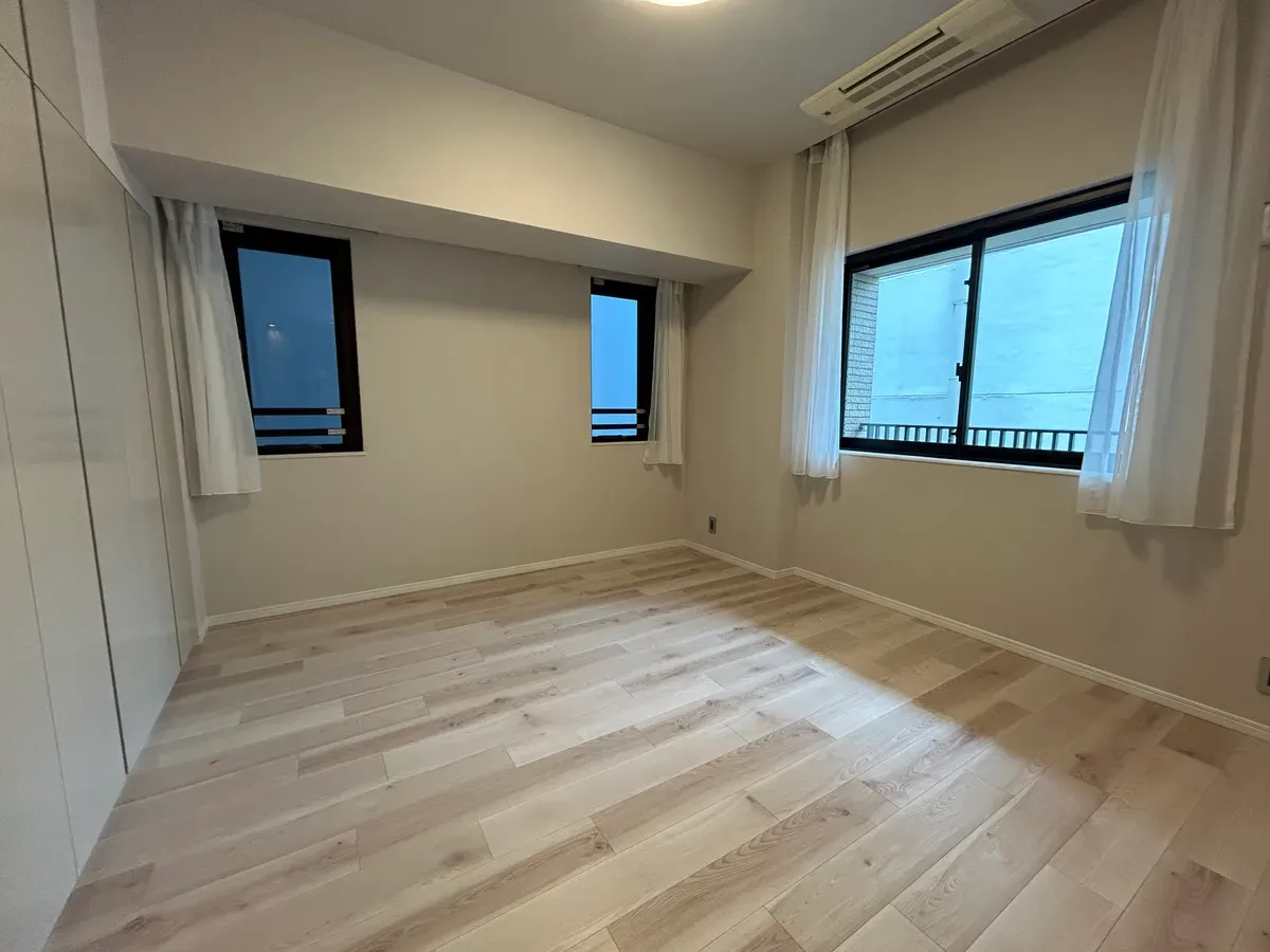 プレミスト九段