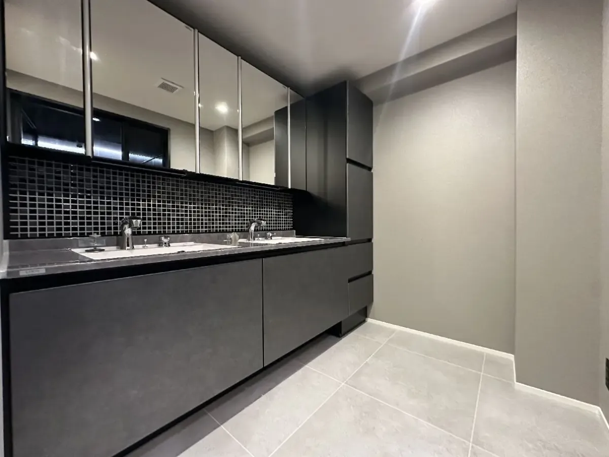 グランフォルム六番町